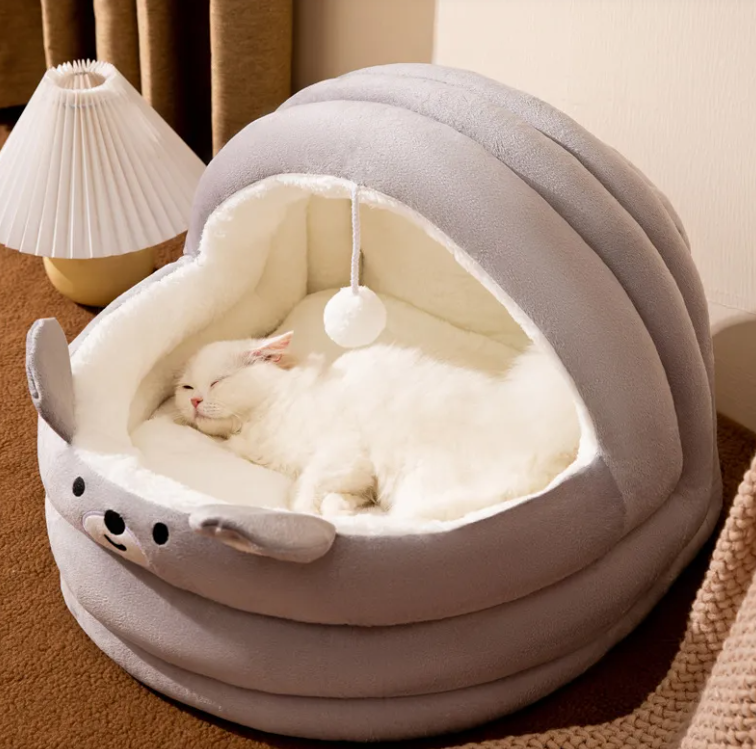 Plush Bear Cat Bed with Cozy Nest Design