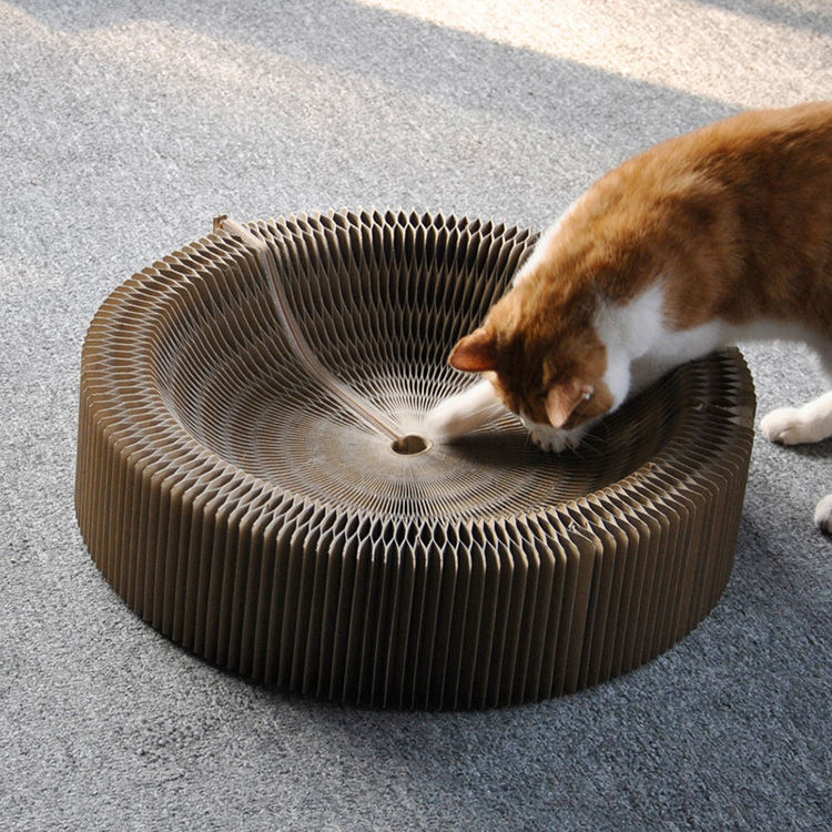 Accordion Cat Scratcher | Foldable Corrugated Cardboard Scratch Pad